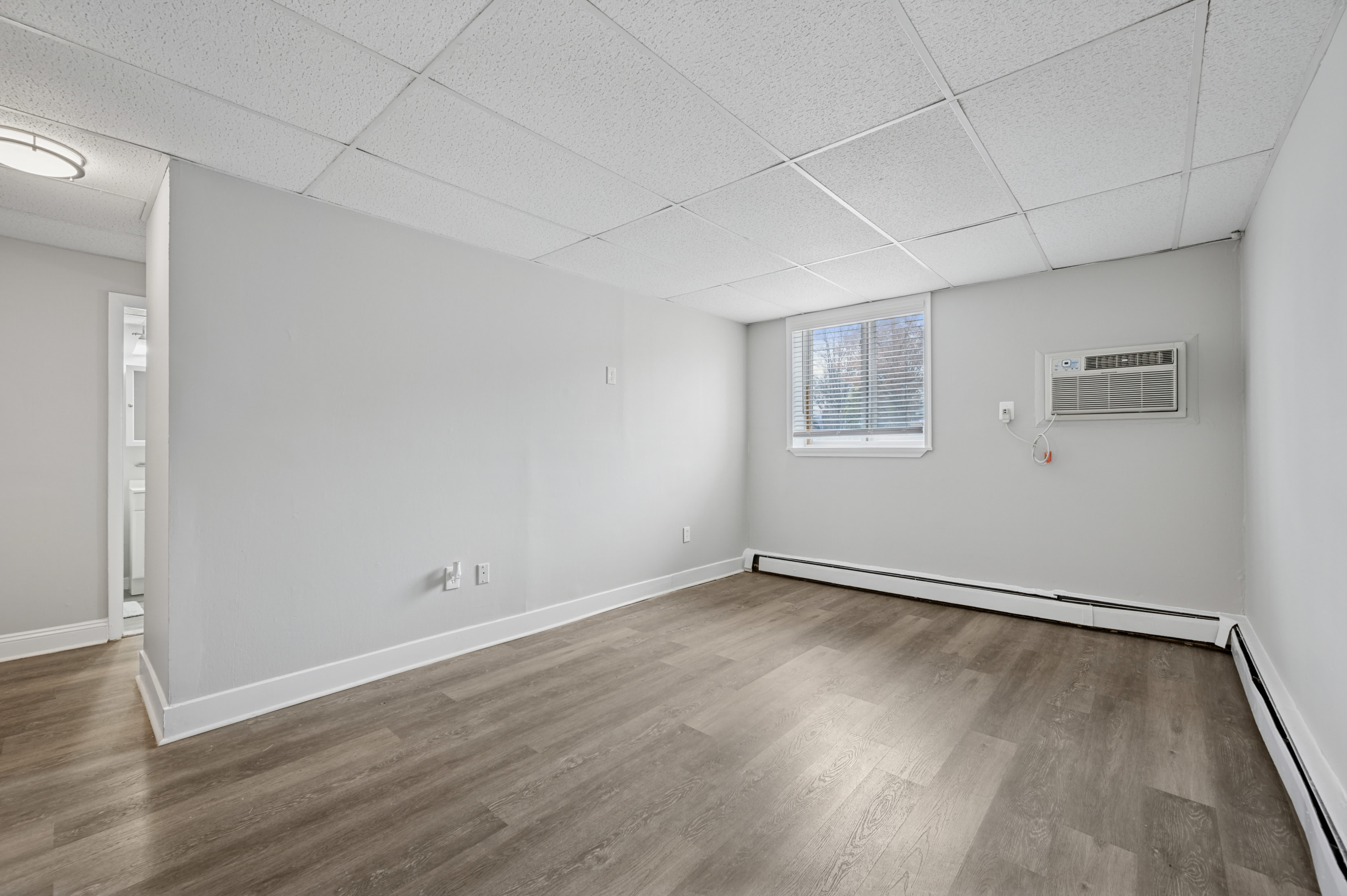 1420 Chestnut – photo 2