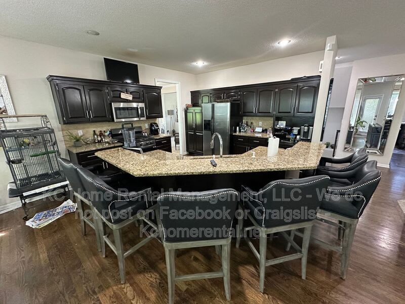 11429 W 142nd Ter – photo 3