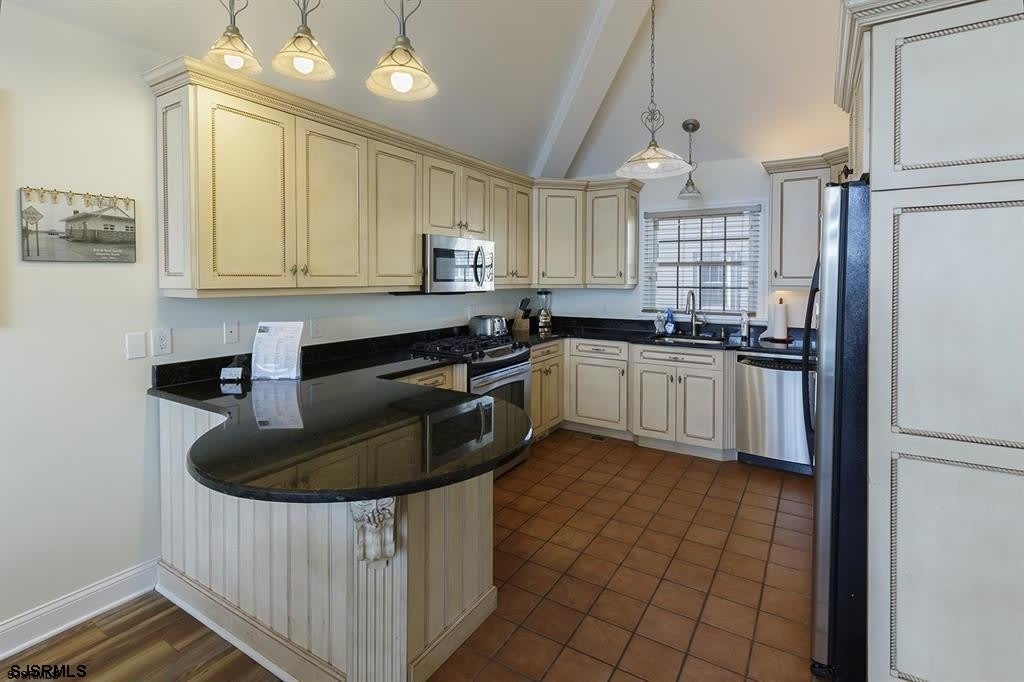 205 W Brigantine Ave – photo 3