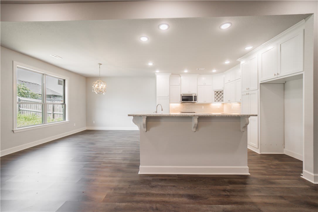 1013 Glass Street – photo 3