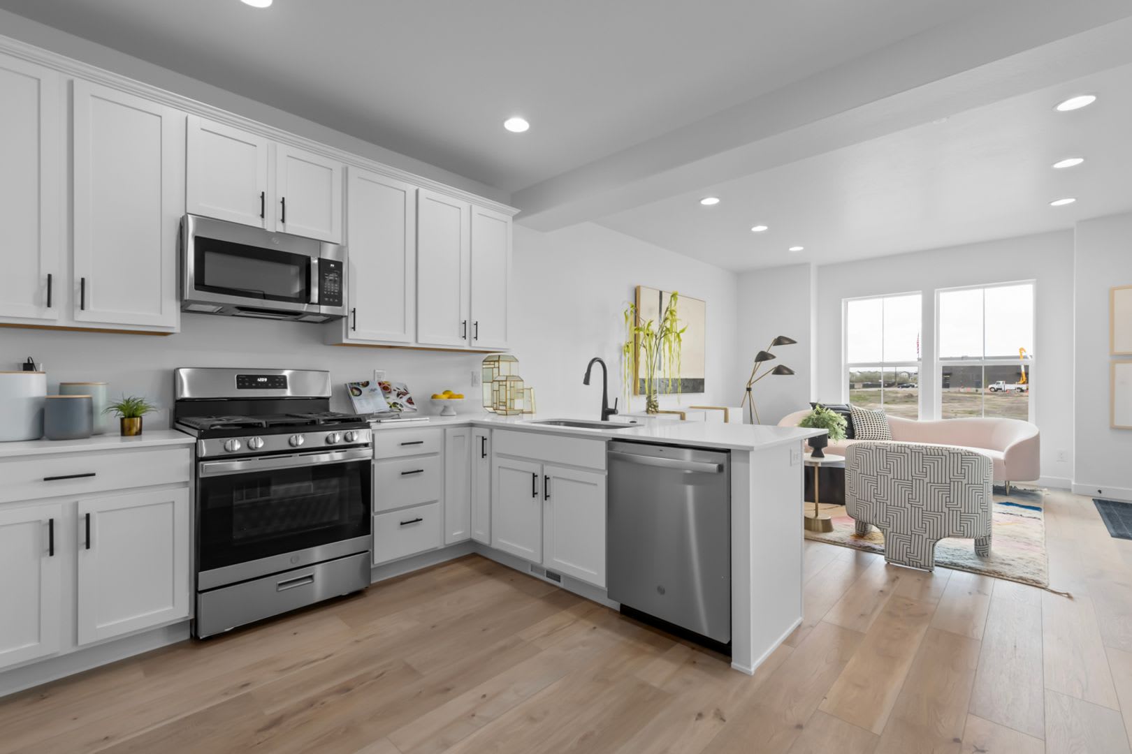 Pre Lease For 1 Month Free Rent Fruit Heights 4 Bed 3 5 Bath Townhome – photo 4