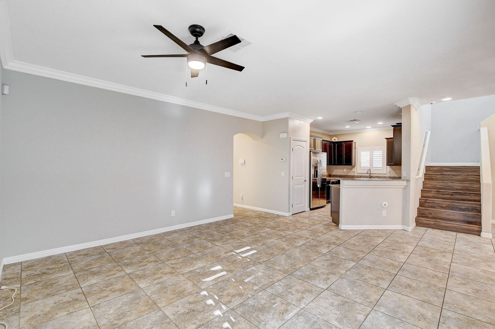 Spacious four bedroom in the Southwest – photo 4