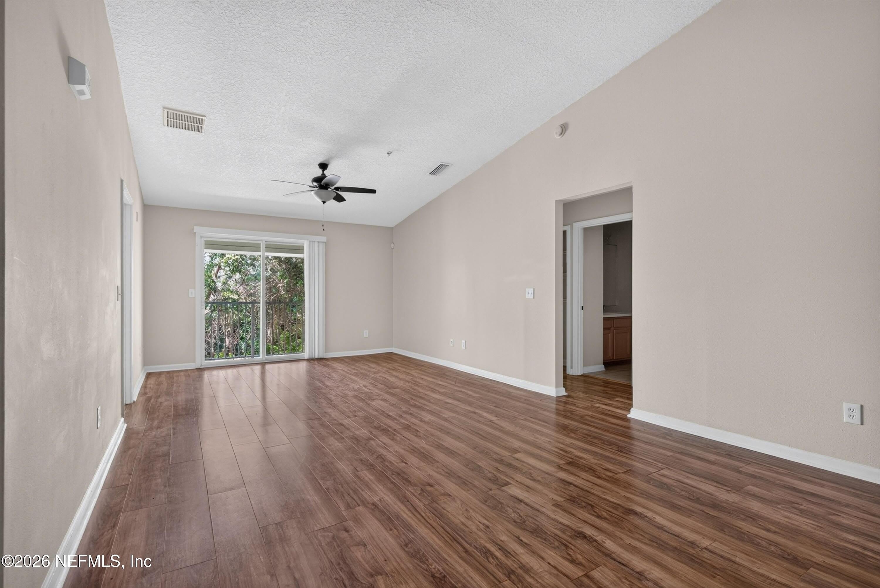 7047 Deer Lodge Circle – photo 5