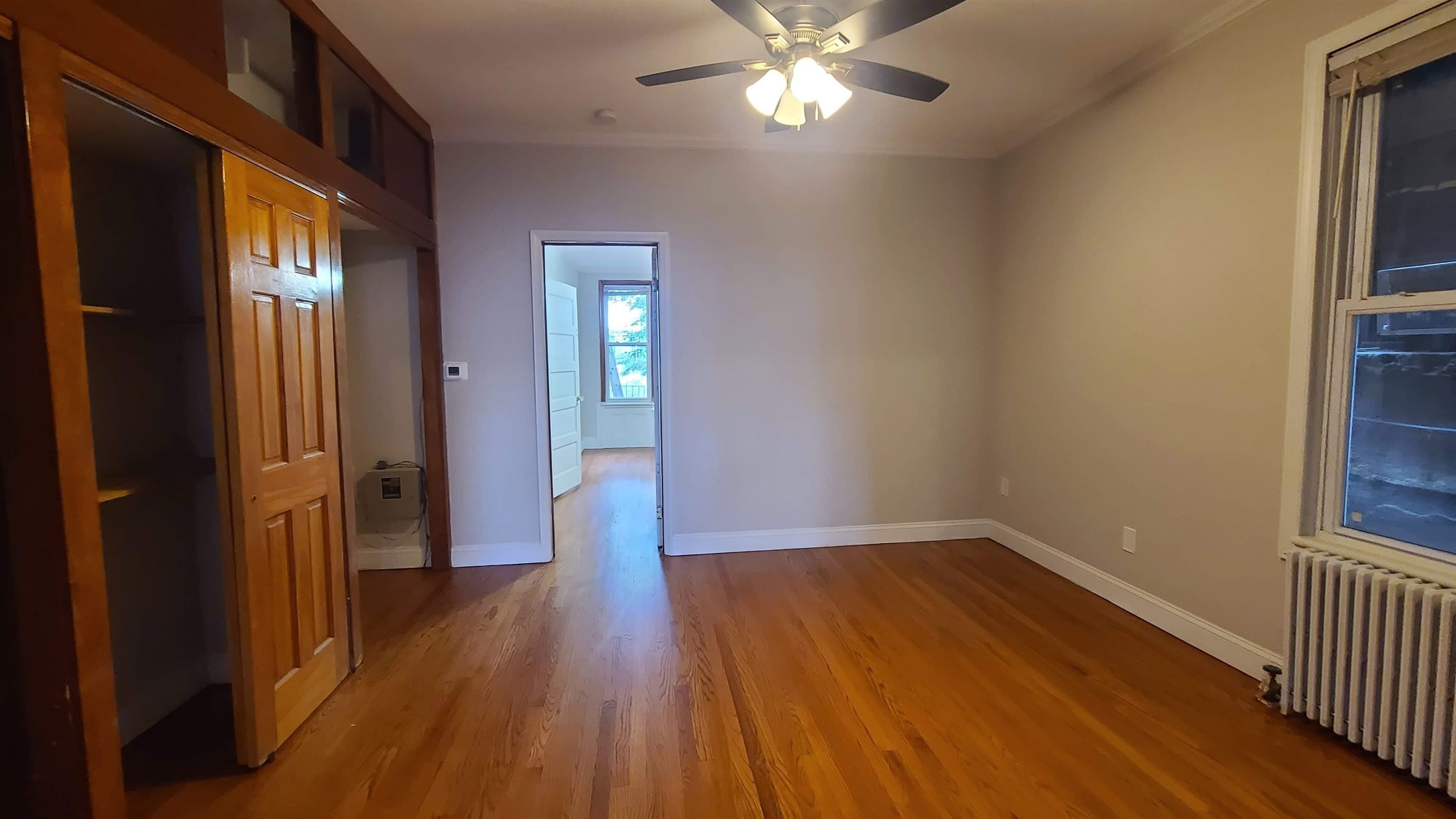 476 GREGORY AVE – photo 5