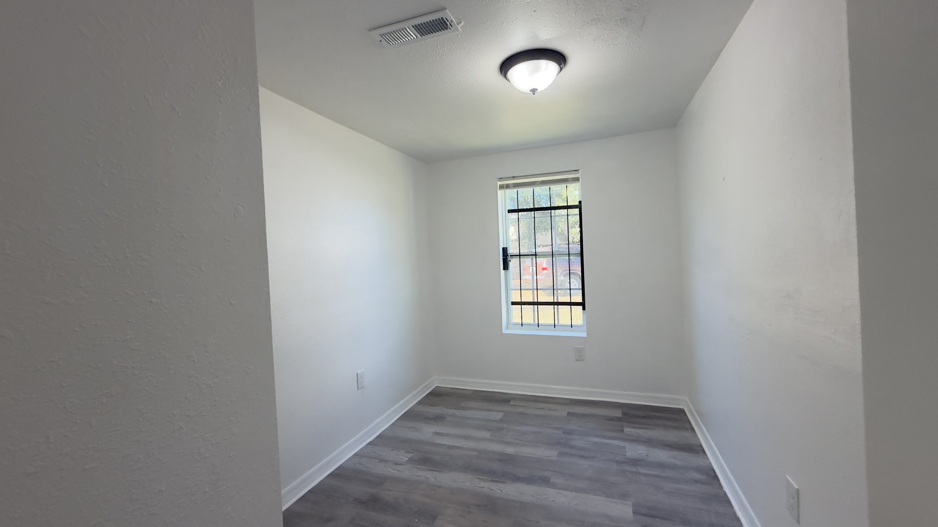 2185 Benedict Rd – photo 4