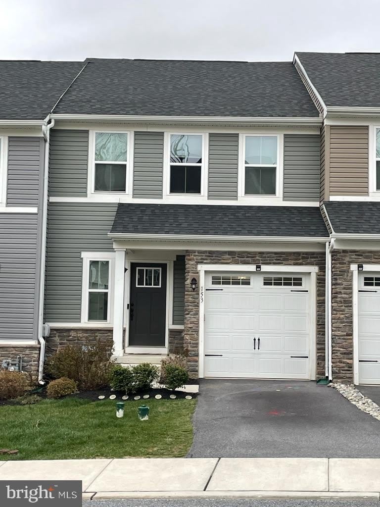 153 MULBERRY Drive – photo 1
