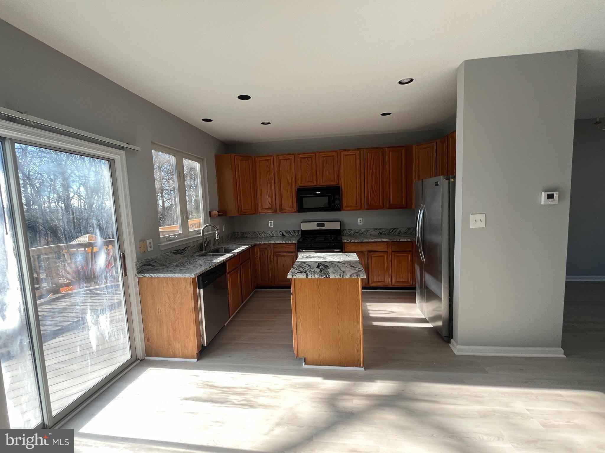 14861 BOLTON Road – photo 5