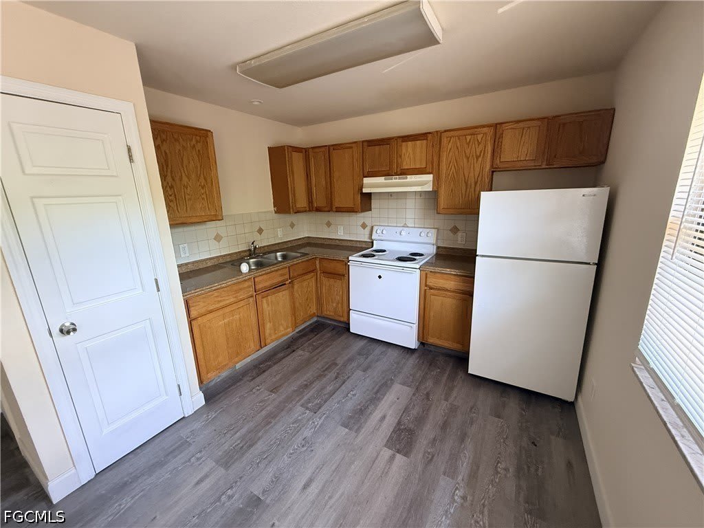 3555 Seminole Avenue – photo 3