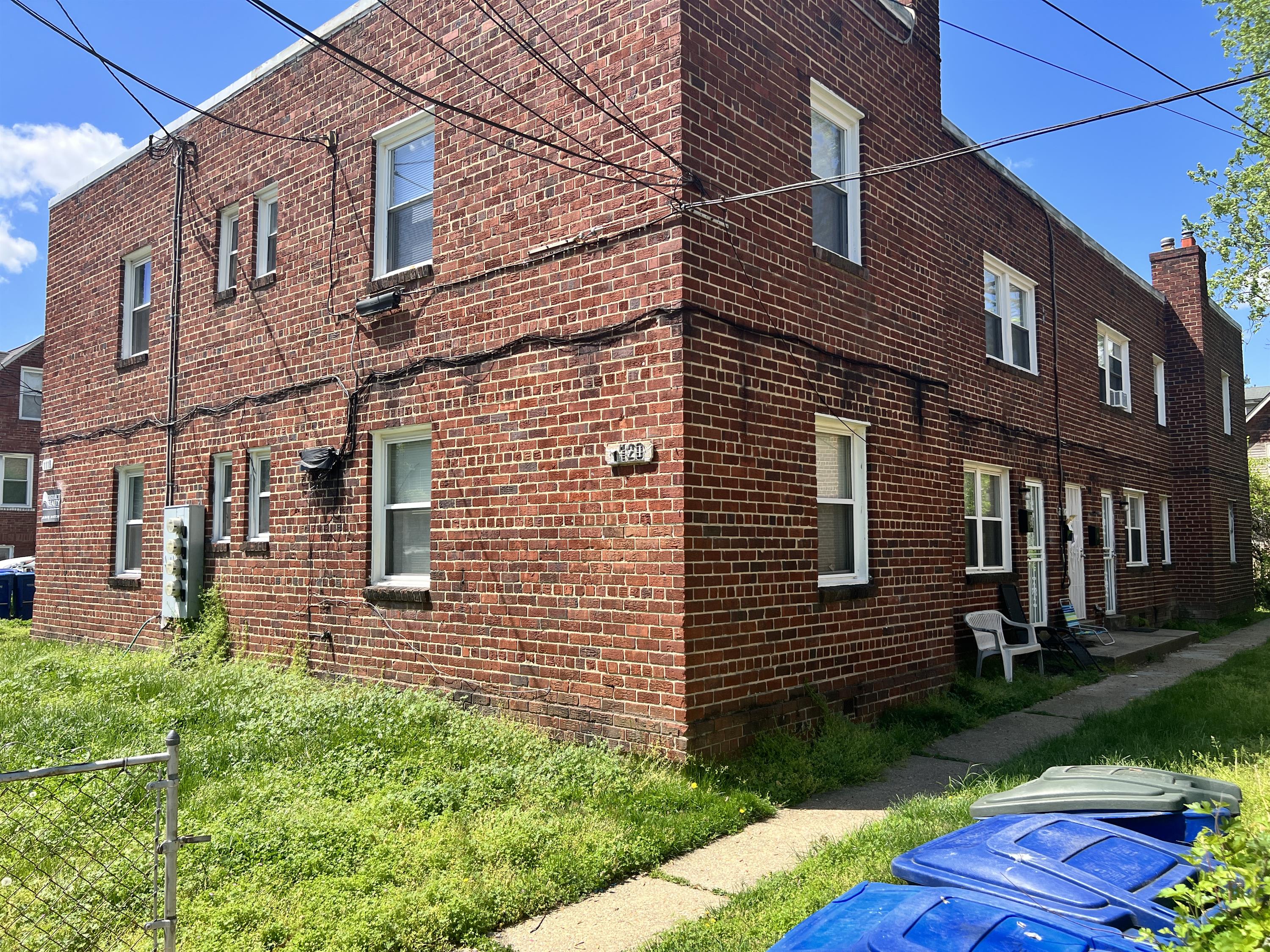 1120 46th Street Northeast – photo 1