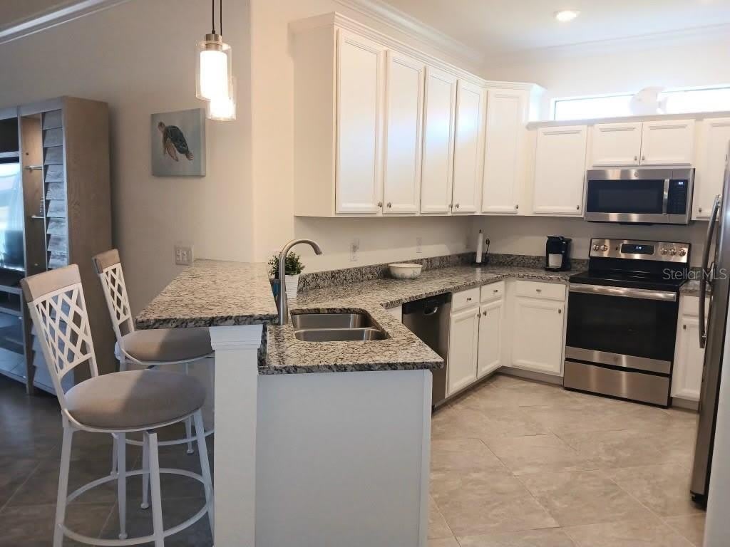 12568 FELICE Drive – photo 3