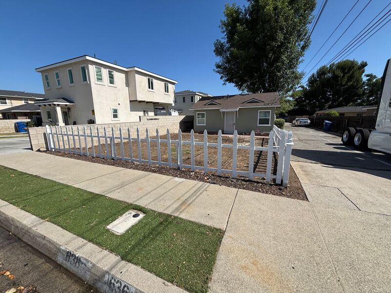 634 638 E Lemon Ave – photo 4