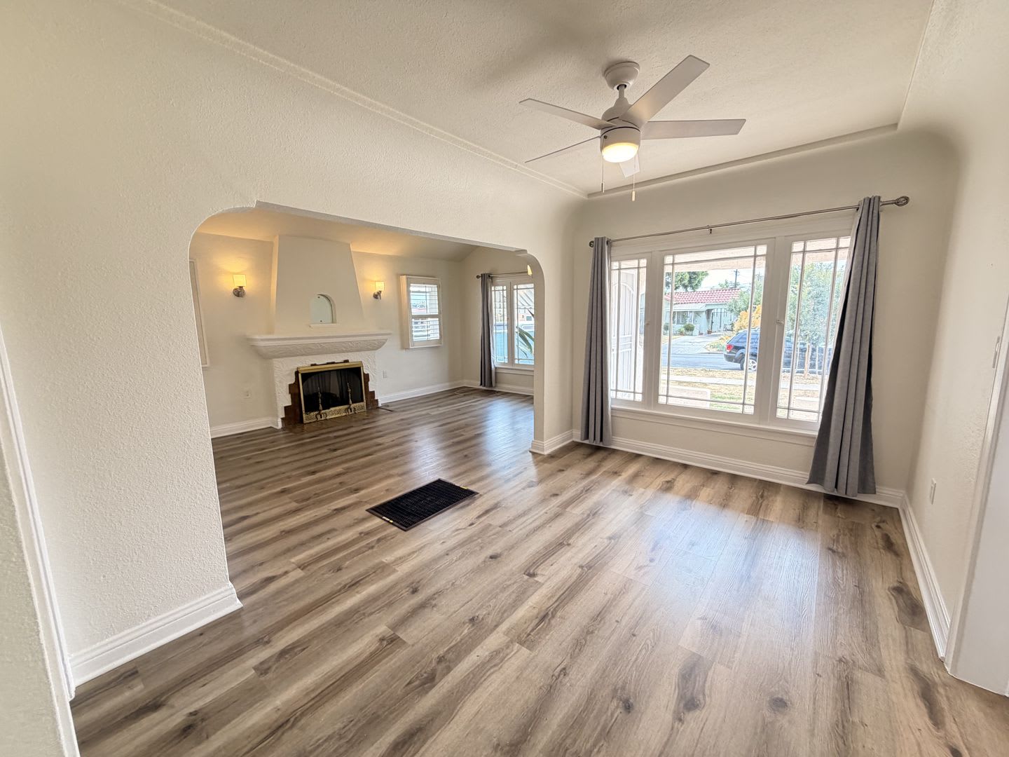 Upgraded 3BD Home – photo 5