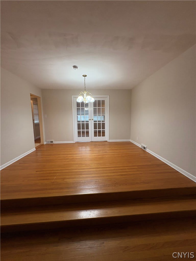 215 Locksley Road – photo 4
