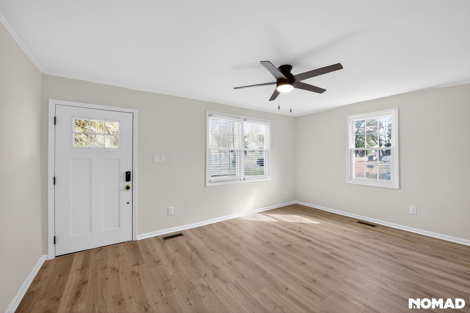 Charming Duplex 2BR + Upstairs 1BR Studio – photo 1