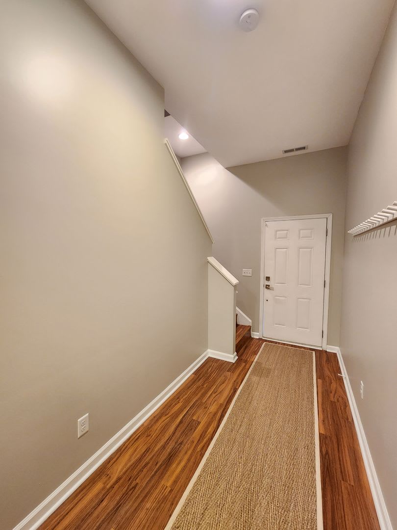 Well Maintained Woodfin Townhouse Rental! – photo 5