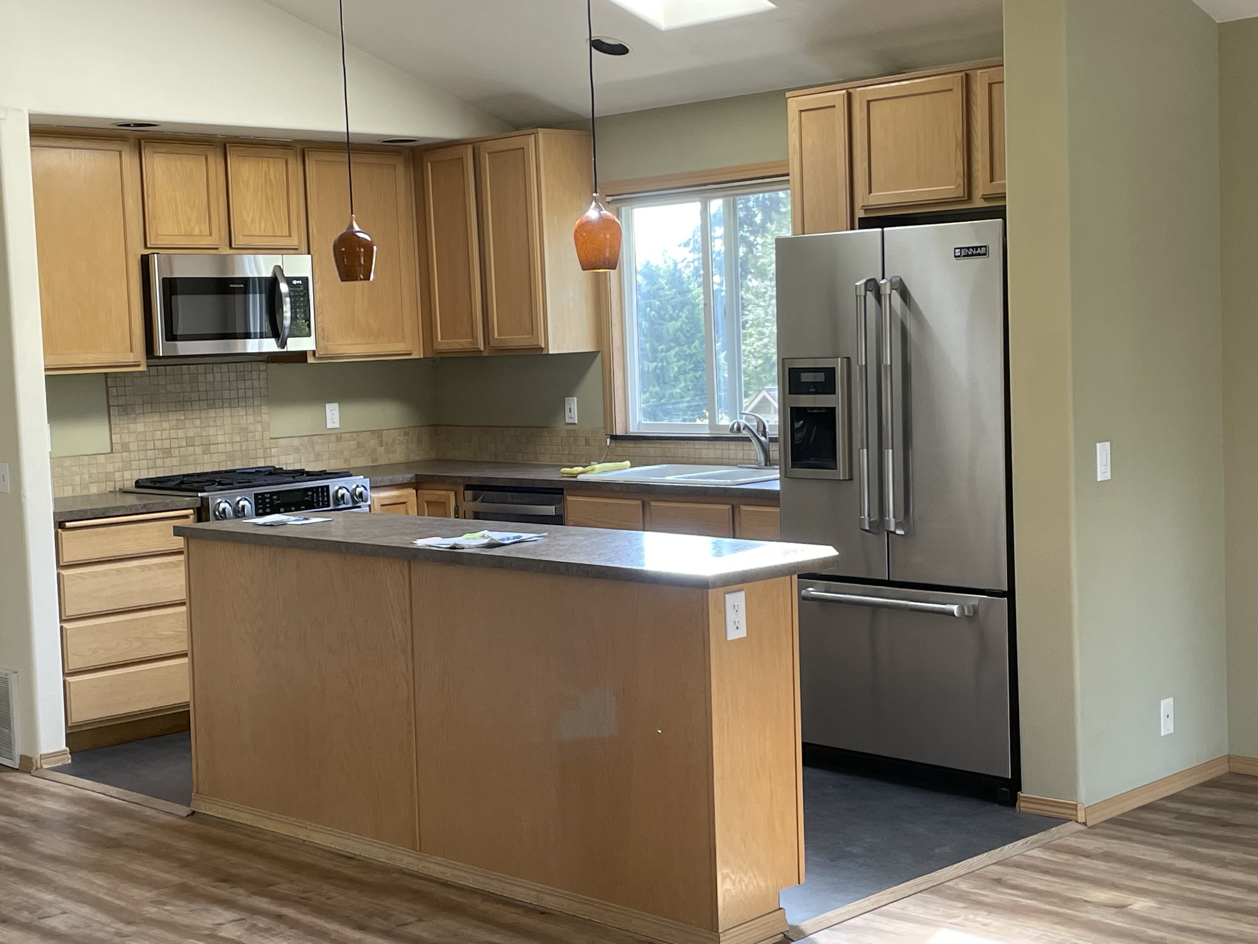 9112 15th Avenue Northeast – photo 5