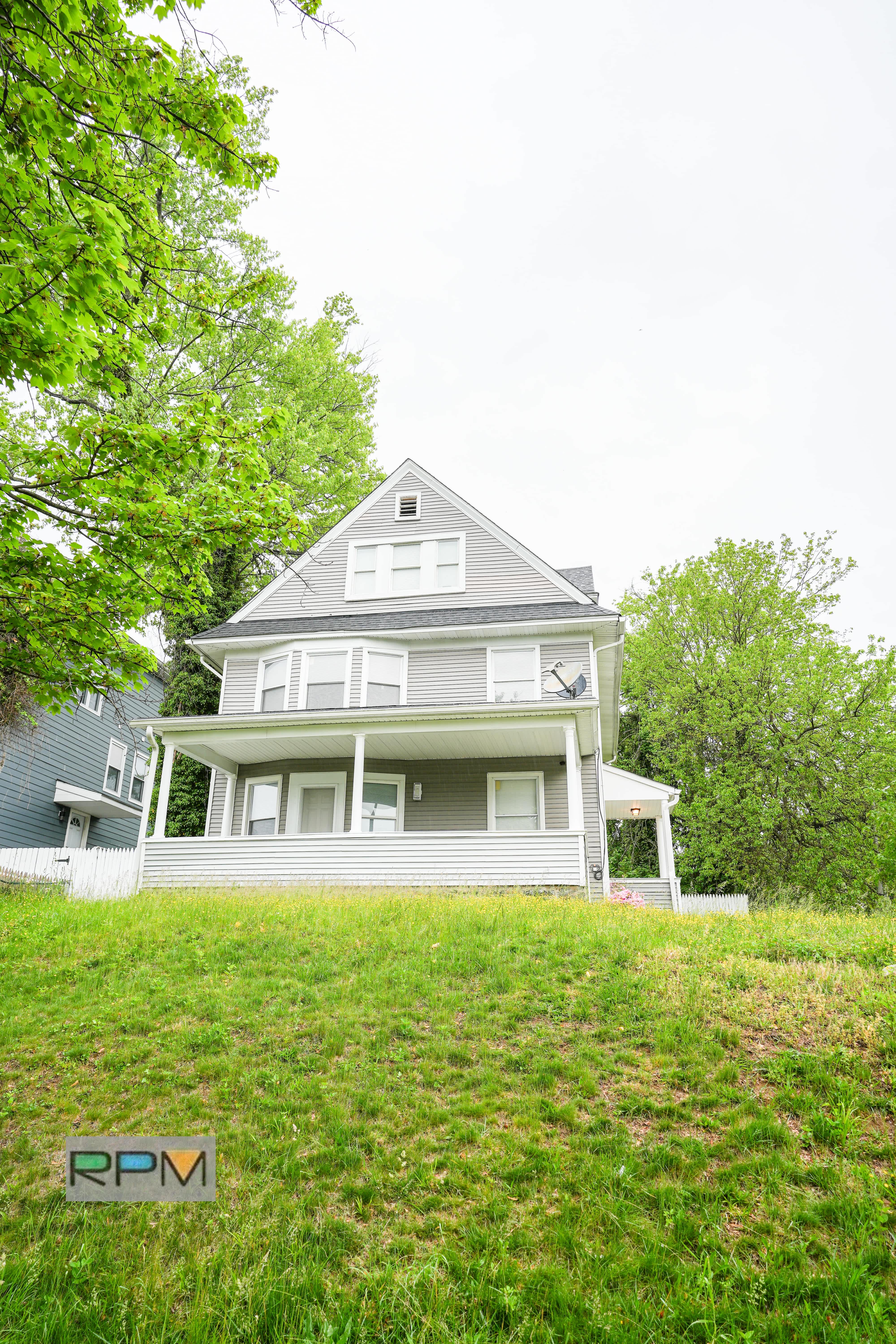 3300 Windsor Ave Unit 2 – photo 1