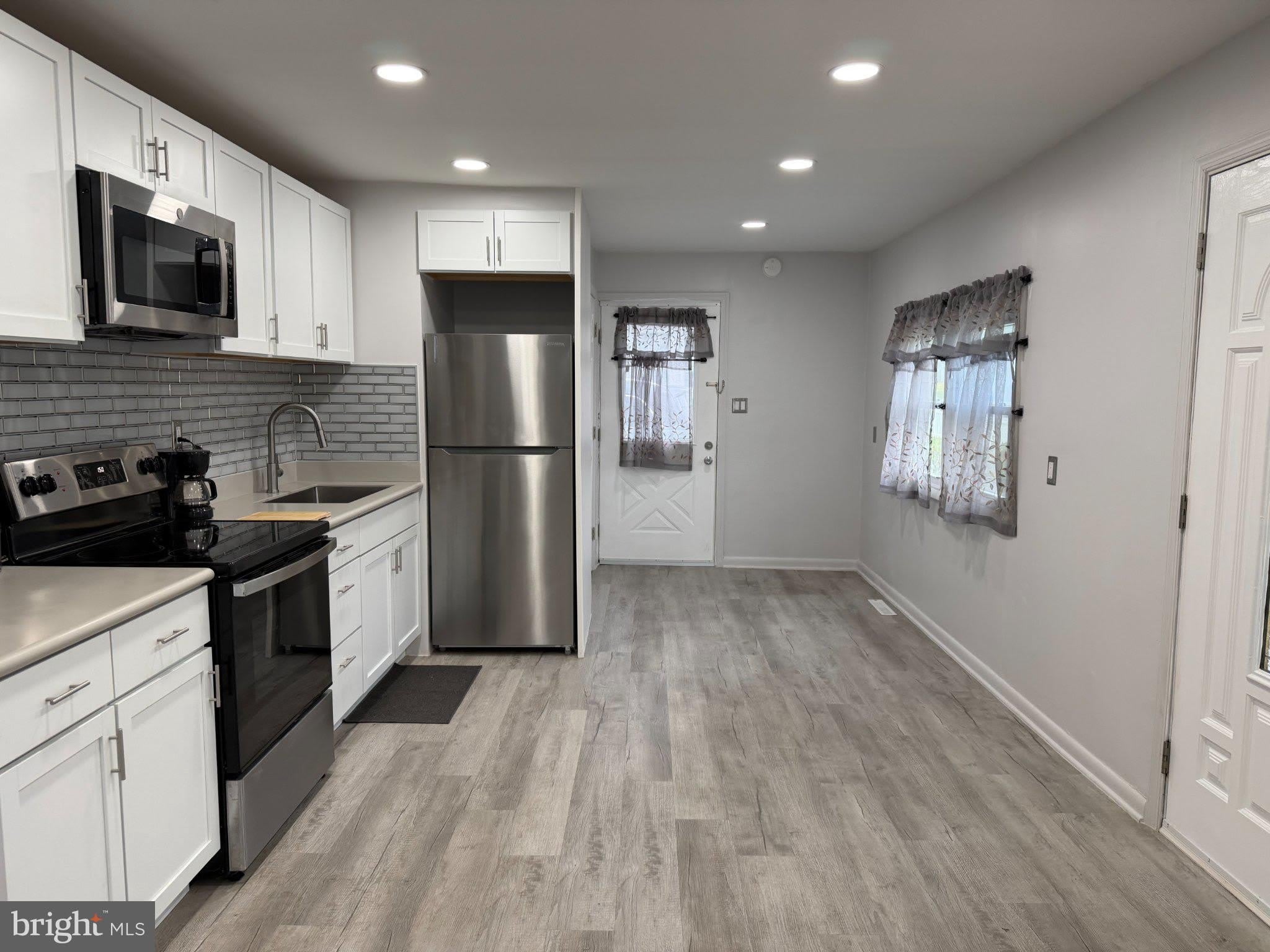 10 W BURTON Avenue – photo 4