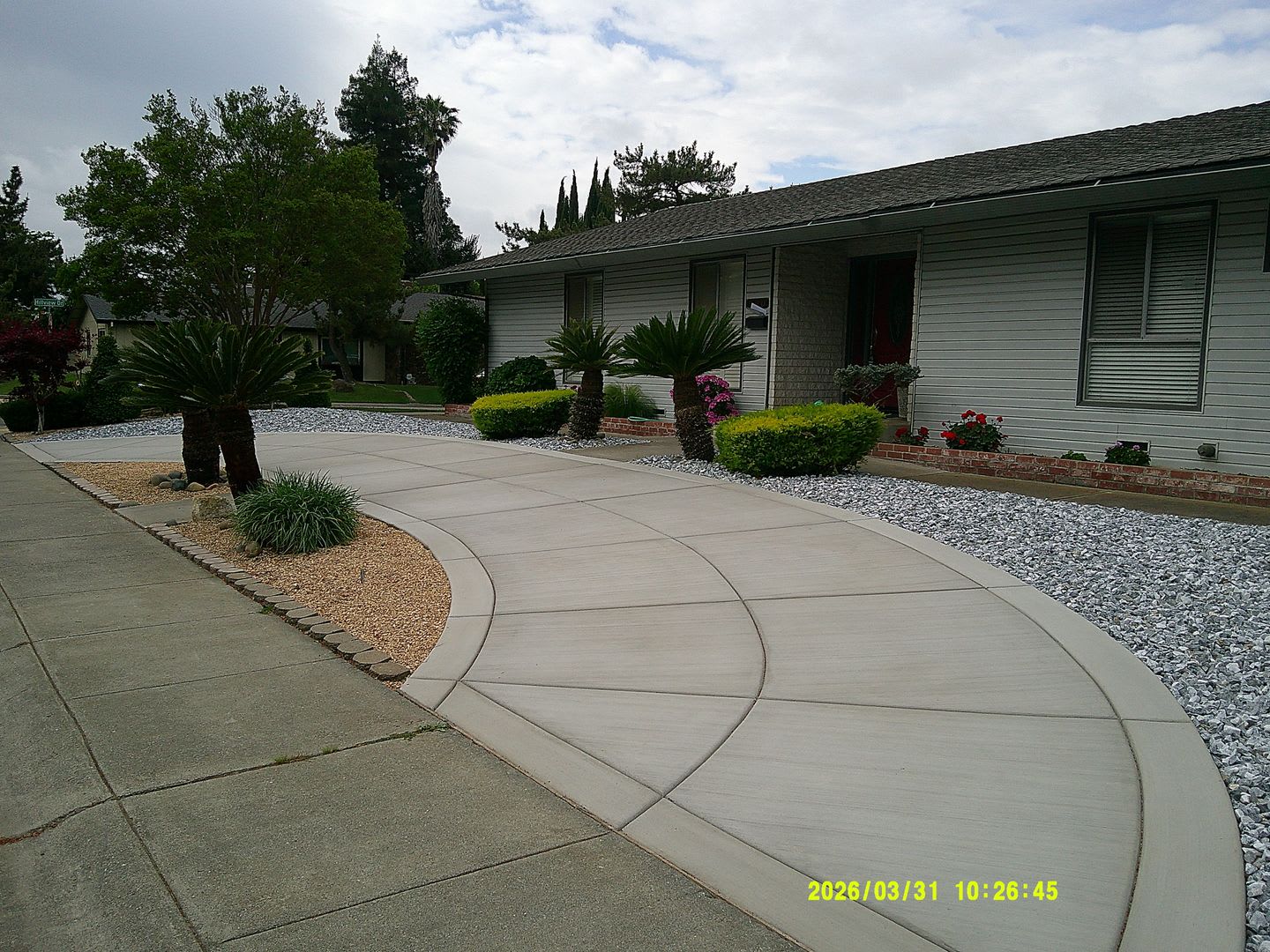 390 S Almond St.(RENT) Dixon, CA 95620 – photo 1