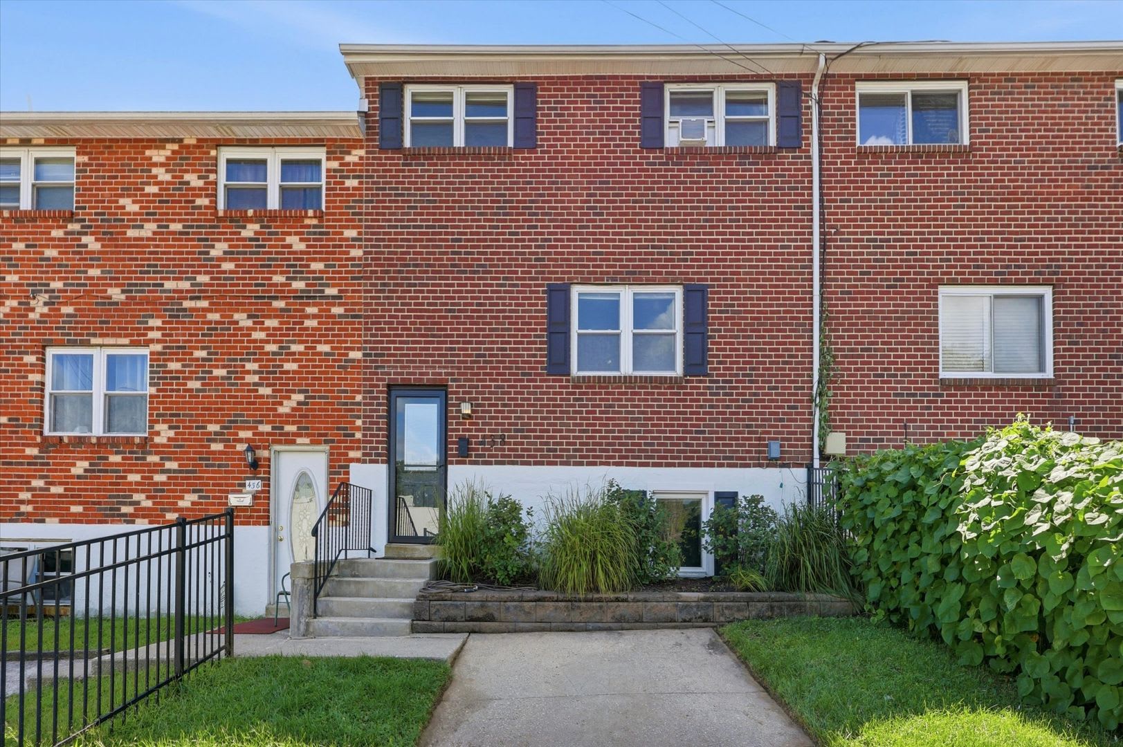 3 Bedroom Renovated Borough Townhome With Fenced Yard Off Street Parking Walk To Downtown West Chester – photo 1