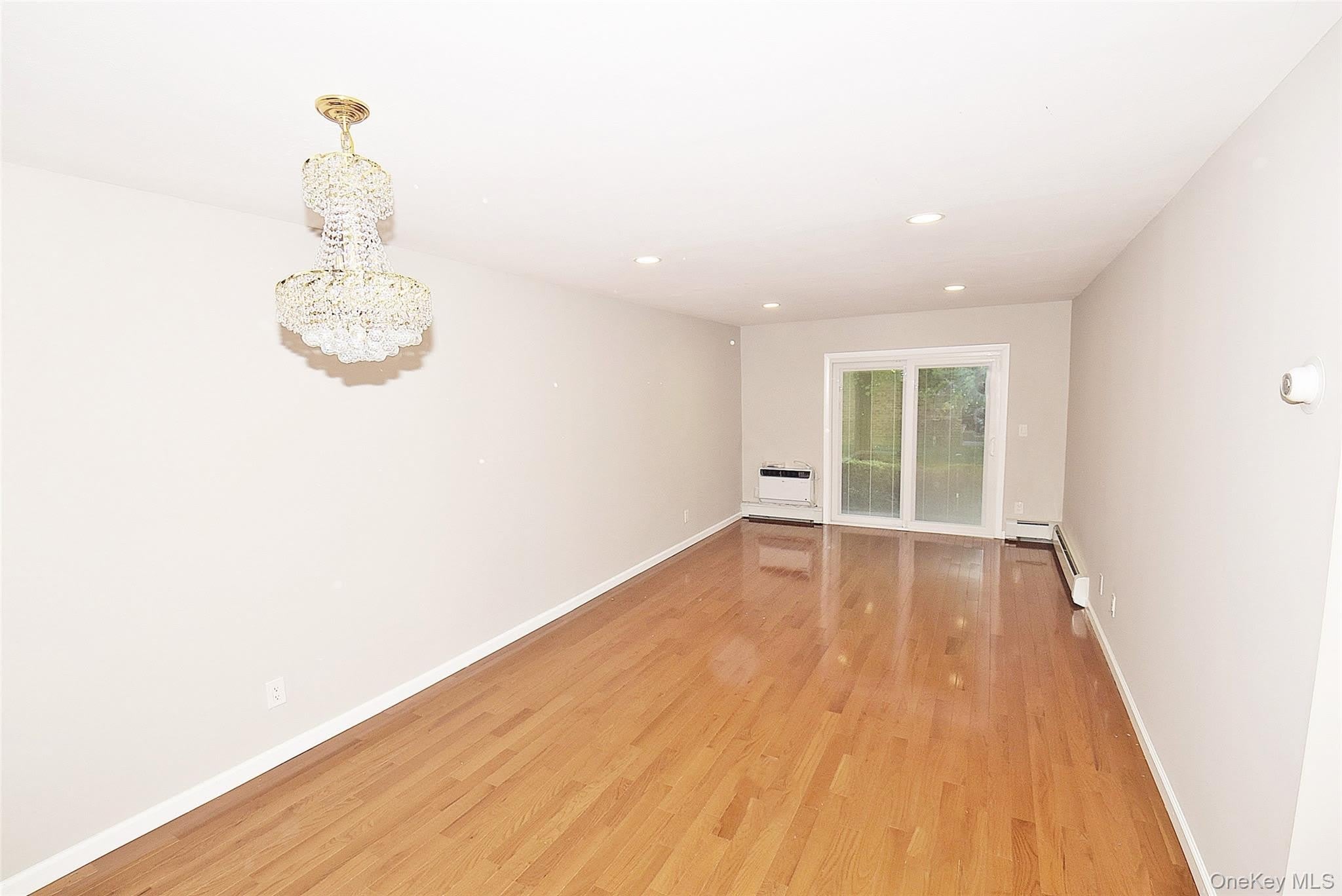 208 -04 Robert Road – photo 2