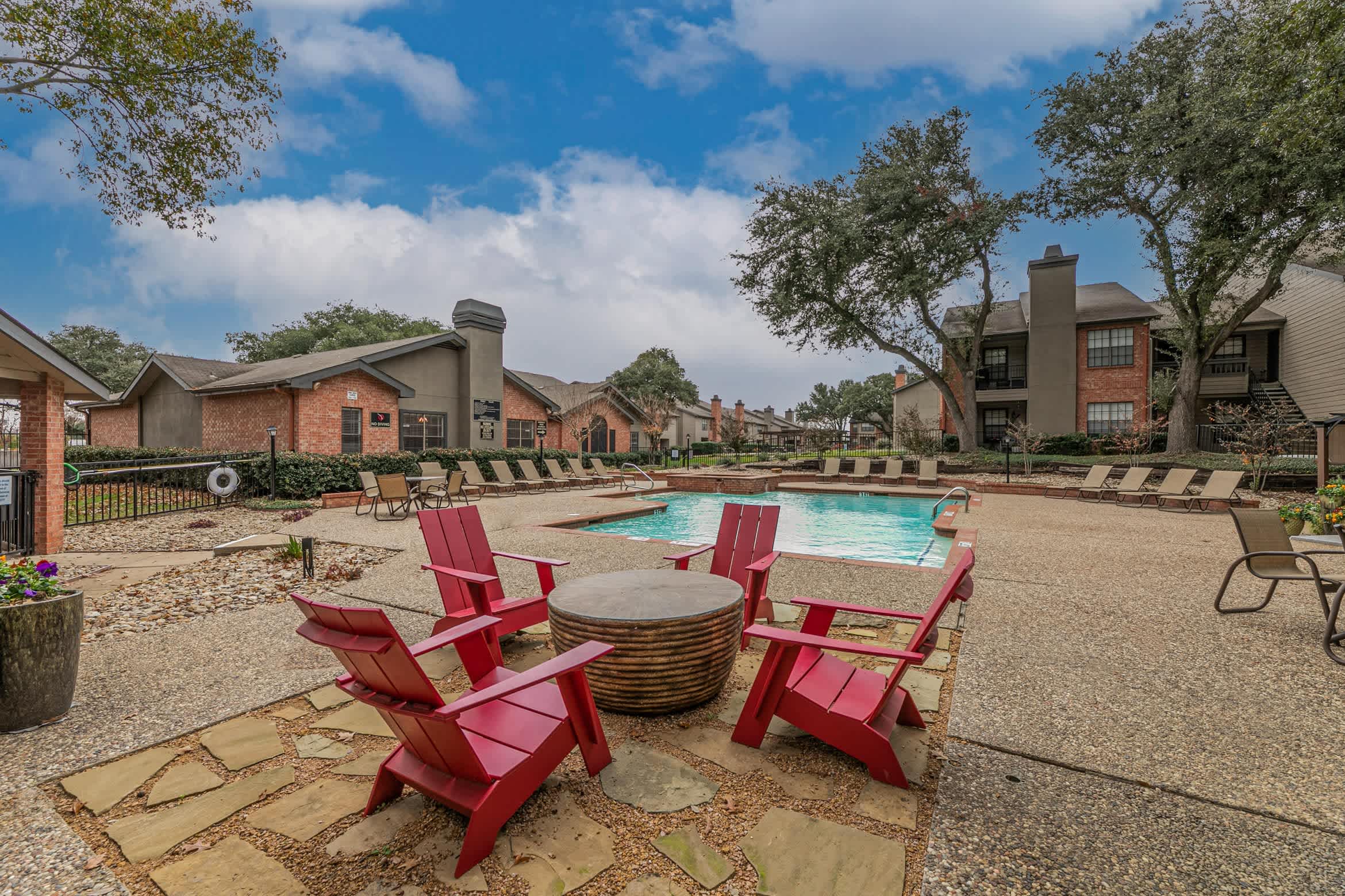 Walnut Creek Apartments – photo 4