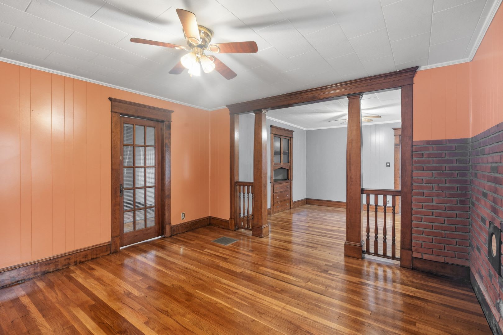 21-23 Colchester St – photo 5
