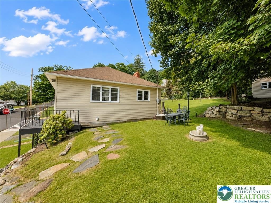 105 W Laurel Avenue – photo 3