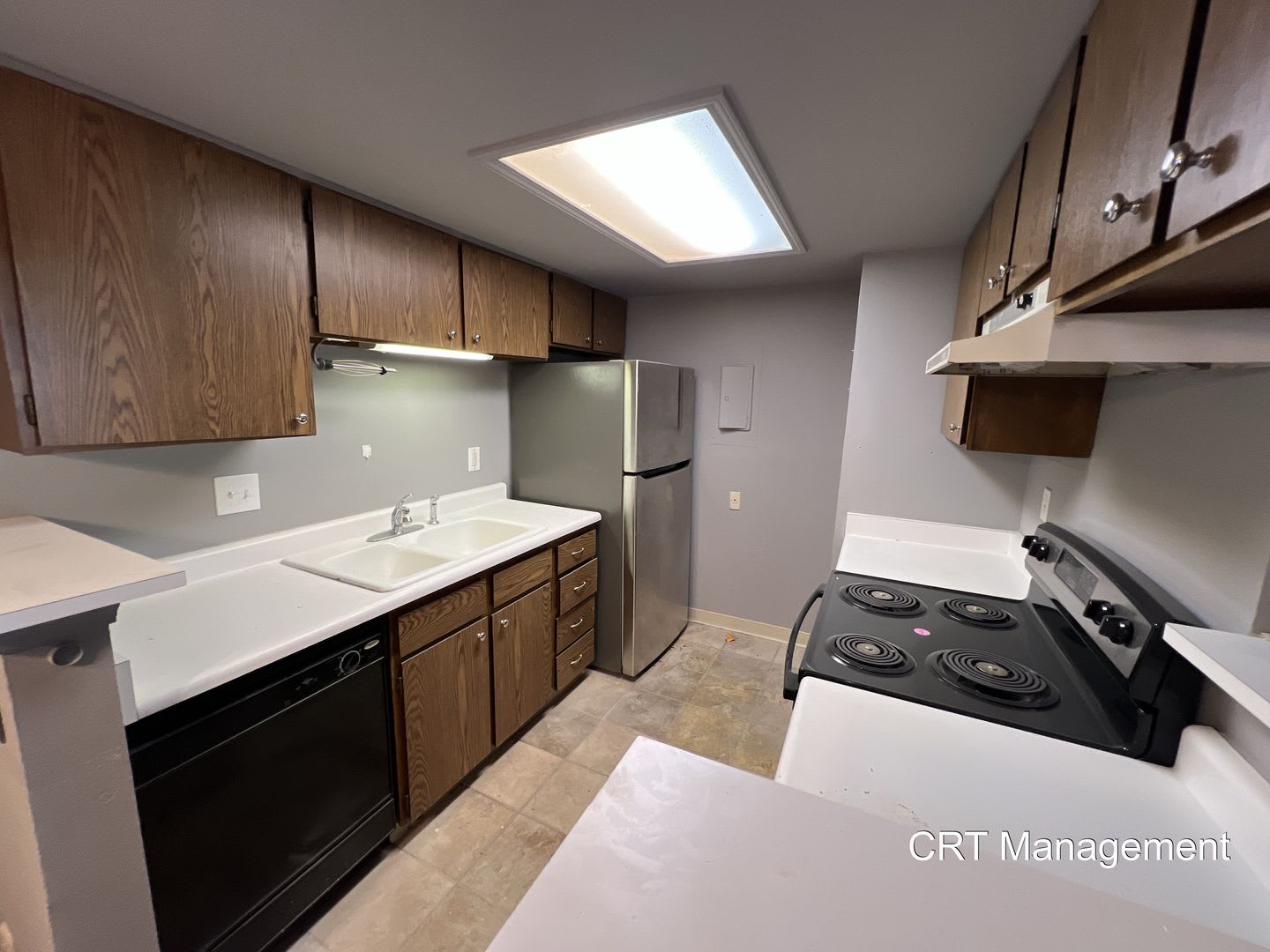 Spacious 2 Bed, 2 Bath Condo – Prime Lowry Location! – photo 5