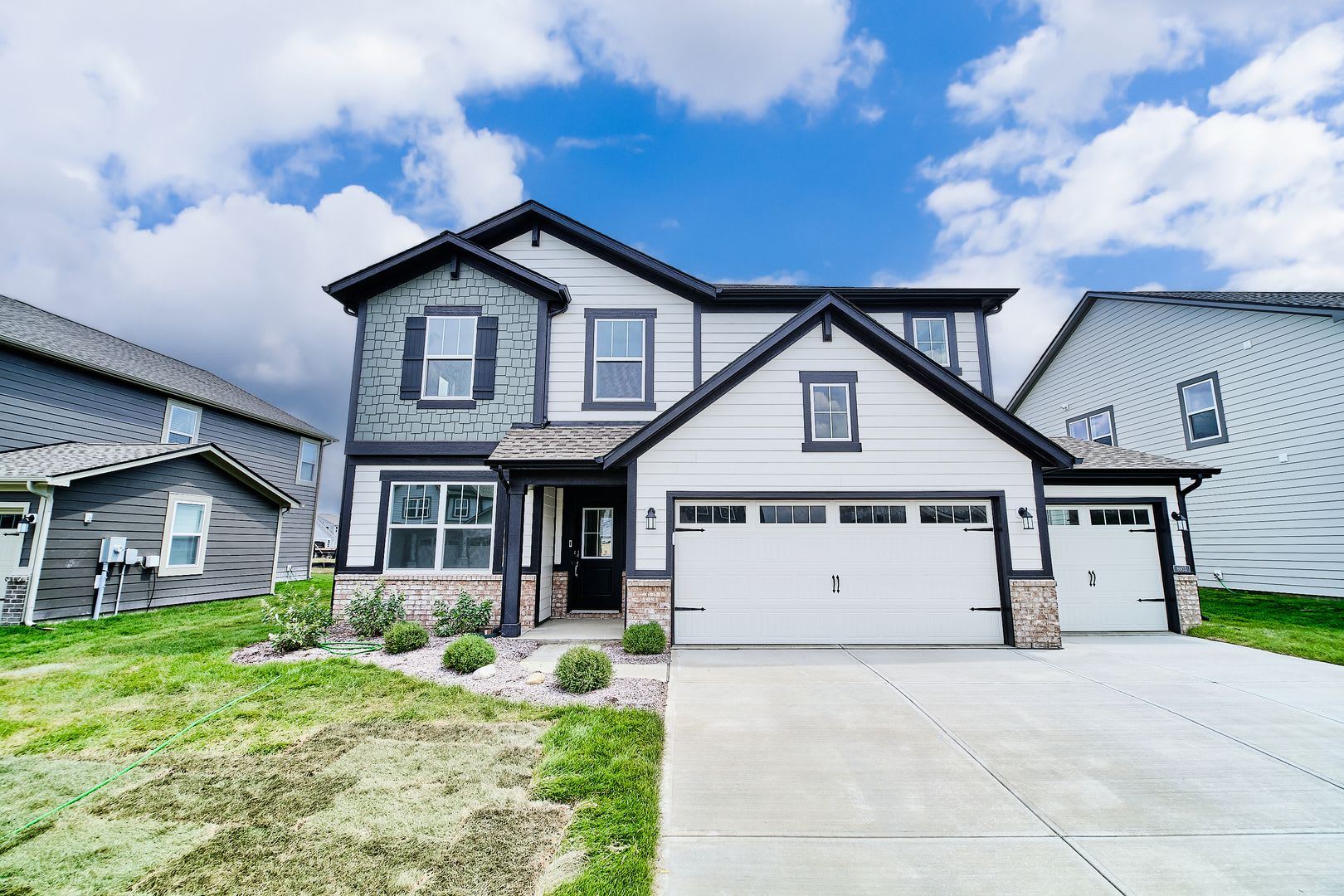 Brand New 5Bd 3Ba Lennar Hampshire Floor Plan In Fortville – photo 3