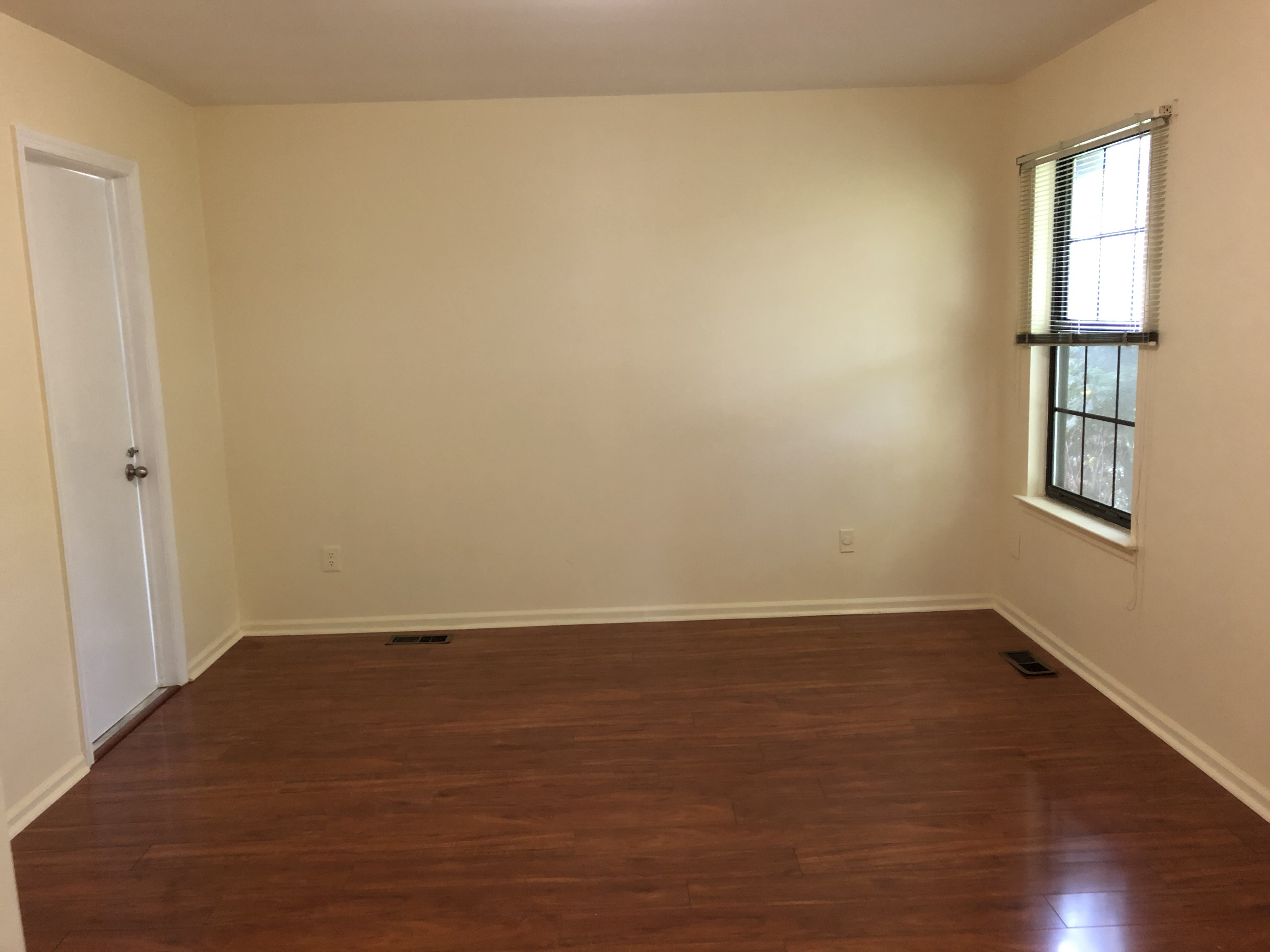 403 Maplecrest Road – photo 1