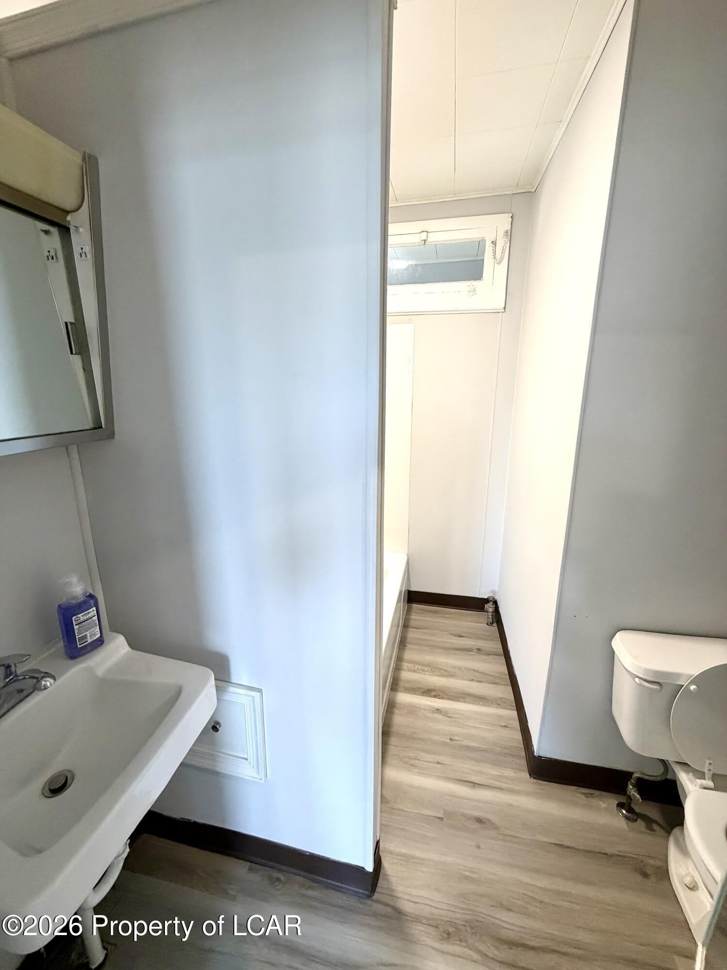 237 Ziegler Street – photo 4