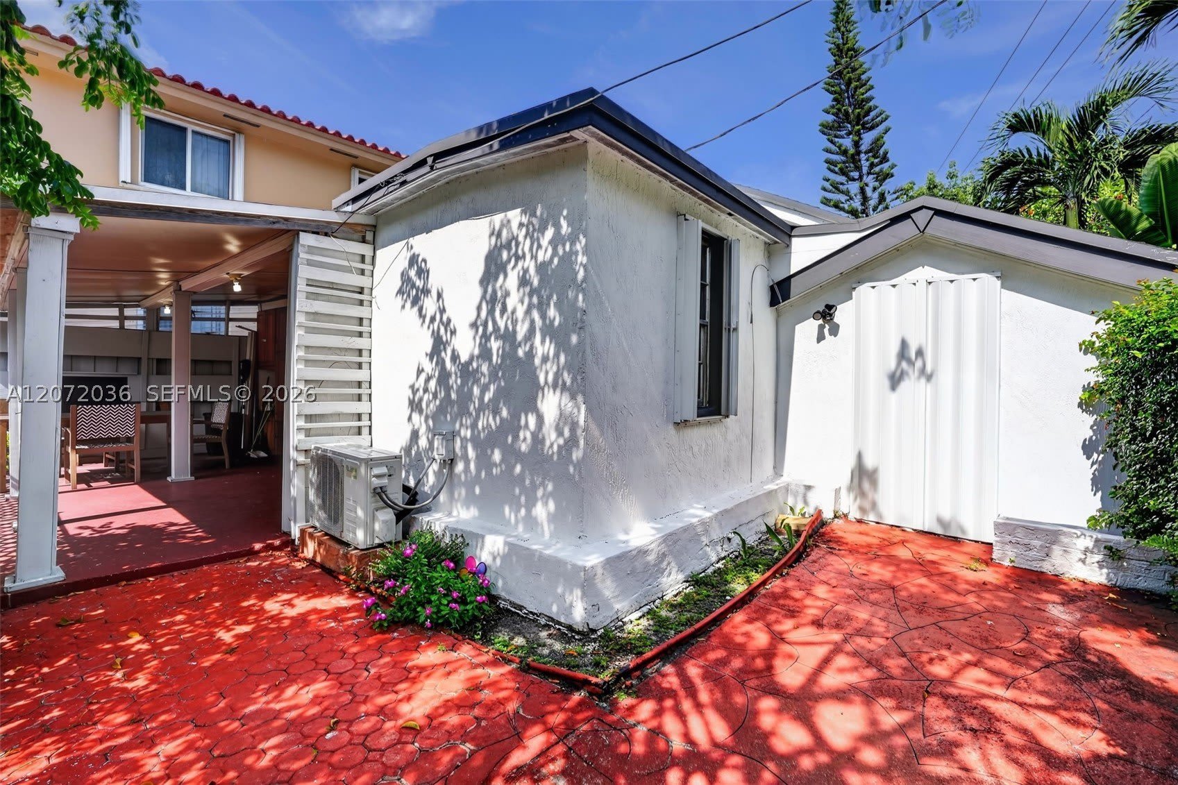 3375 SW 29th Ter – photo 2