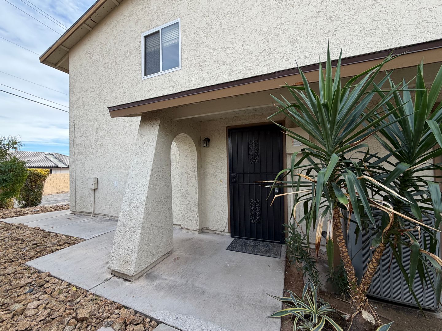 Beautiful home look, 4-plex, across from UNLV – photo 1