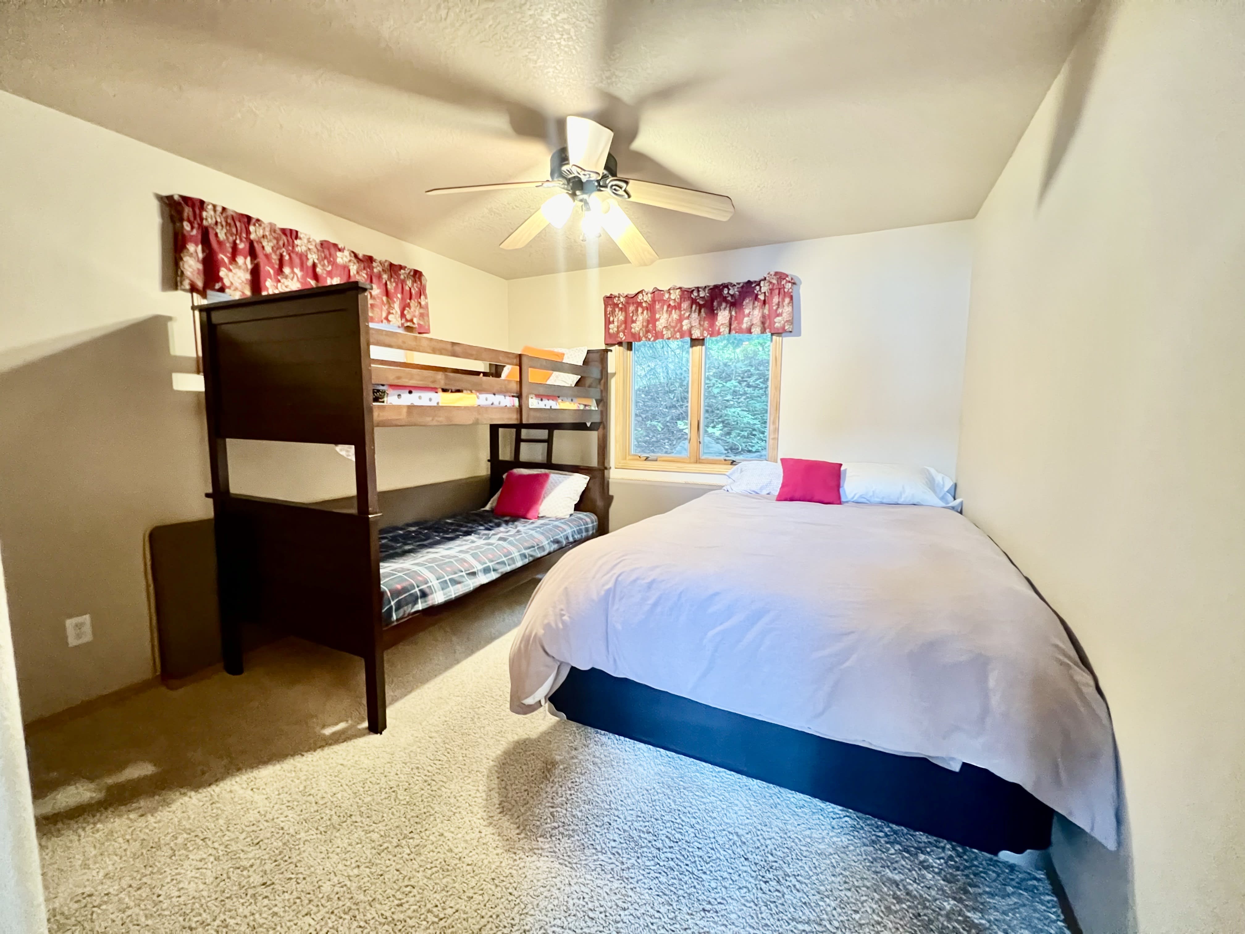 31963 Mahood Ln – photo 2