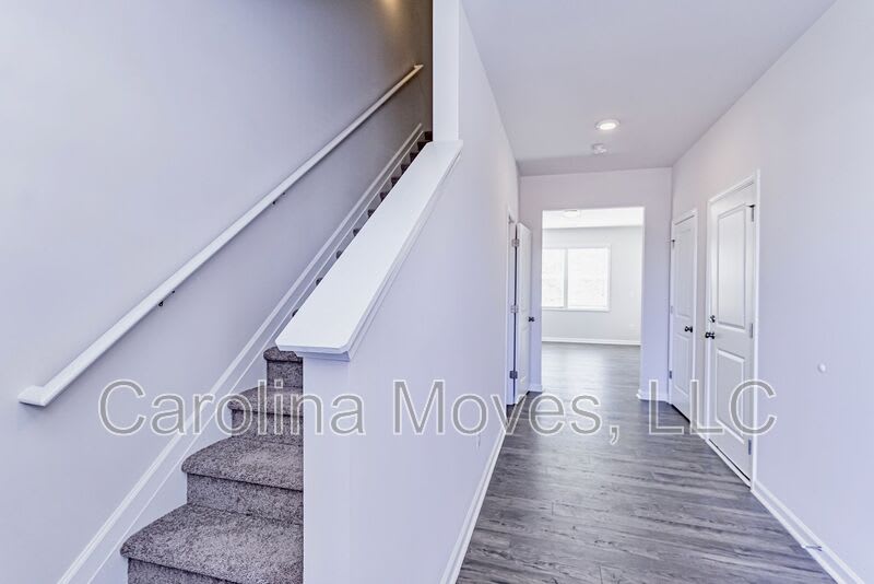 221 Stone Fruit Court – photo 2