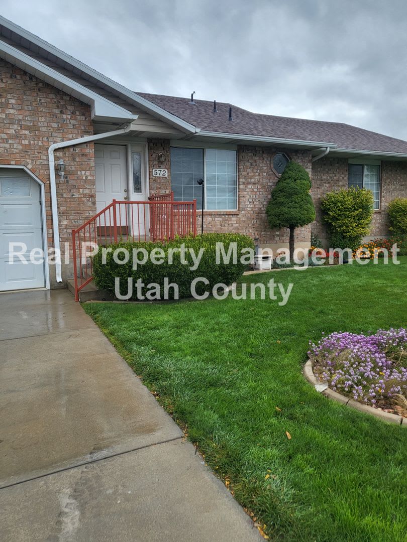 Large Spanish Fork Home – photo 4