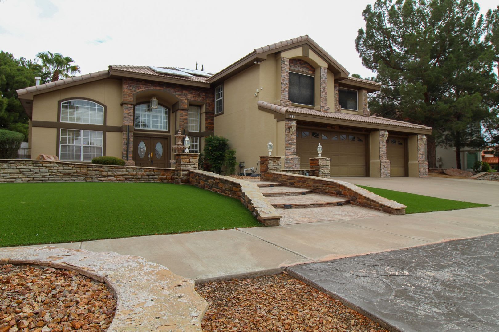 1984 Paseo Granada Ln Cul-de-Sac Luxury with Pool & Solar in Los Paseo Vista Hills – photo 3