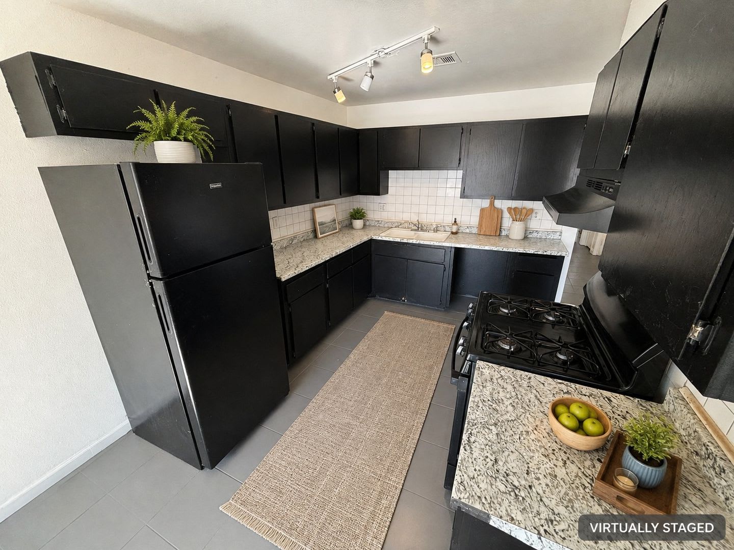 6940 Hopkins Drive Unit B – photo 3