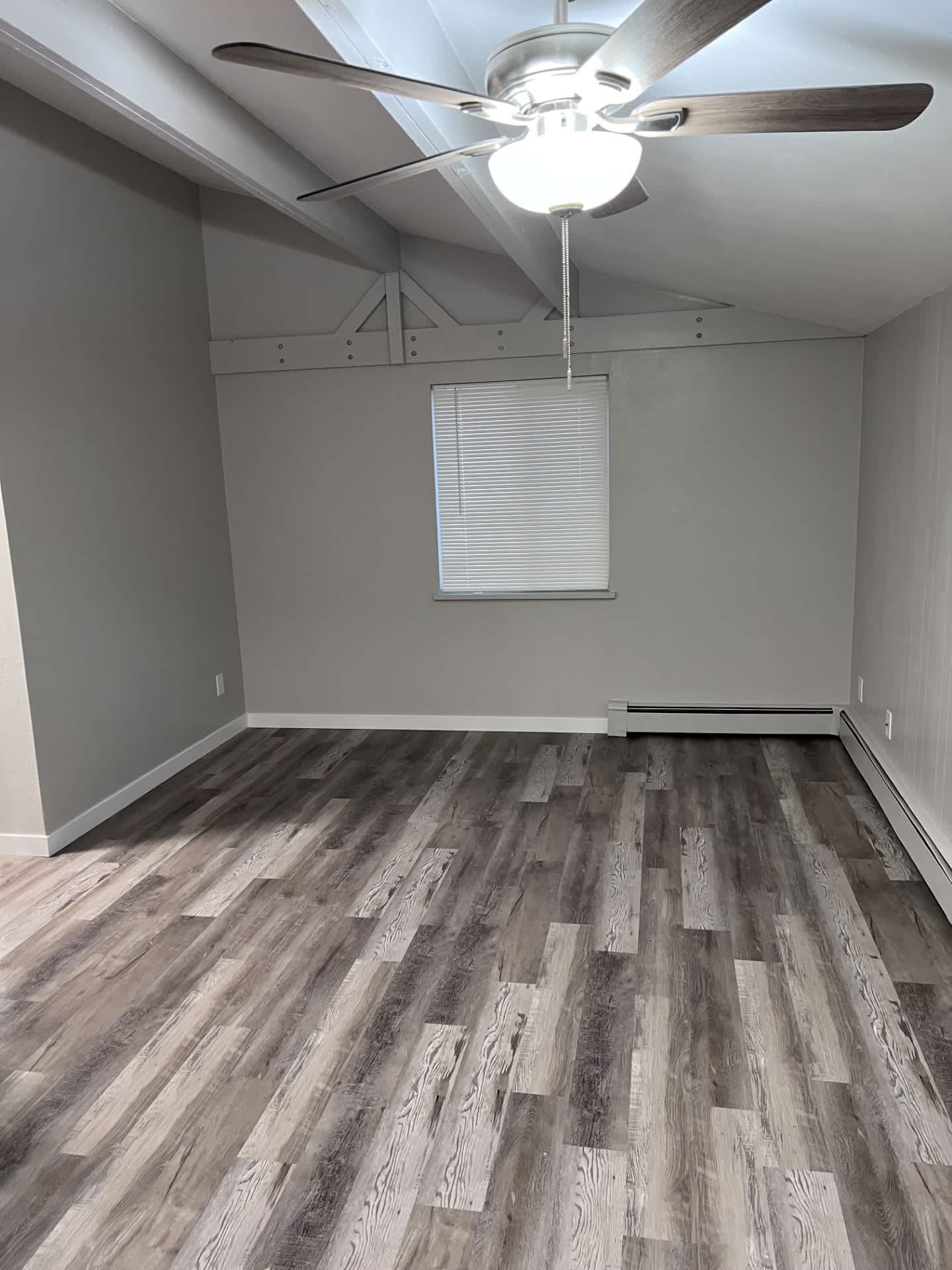 2115 4Th Ave B – photo 3
