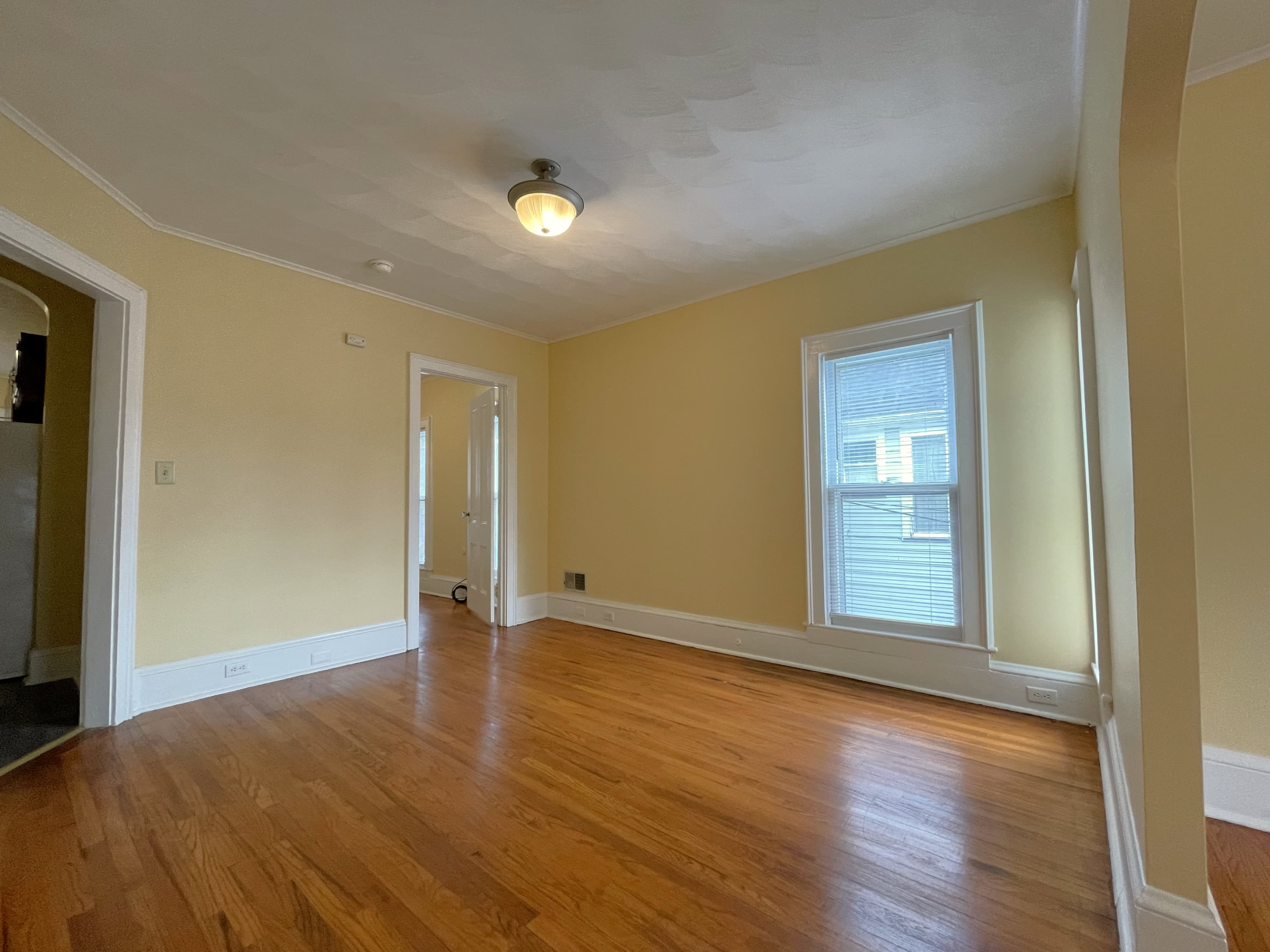 110-112 Elm St – photo 5