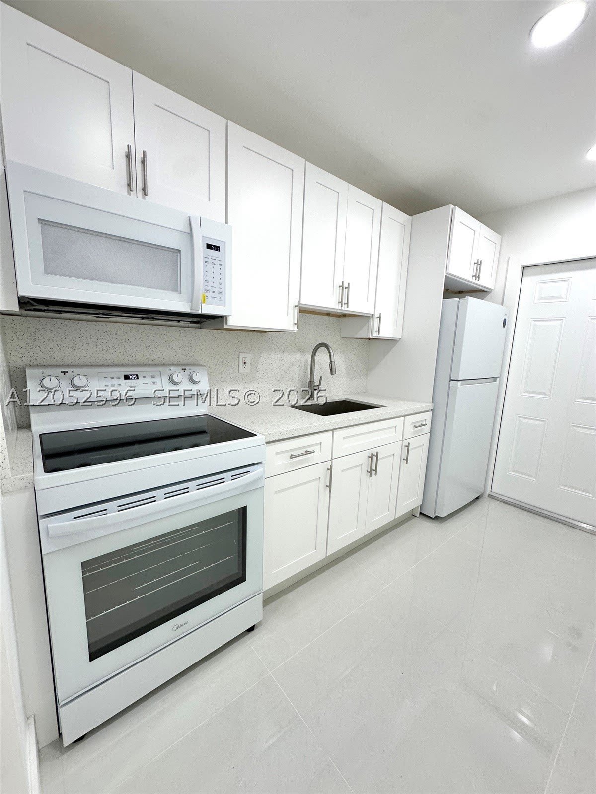 417 Nw 7Th Ter – photo 3