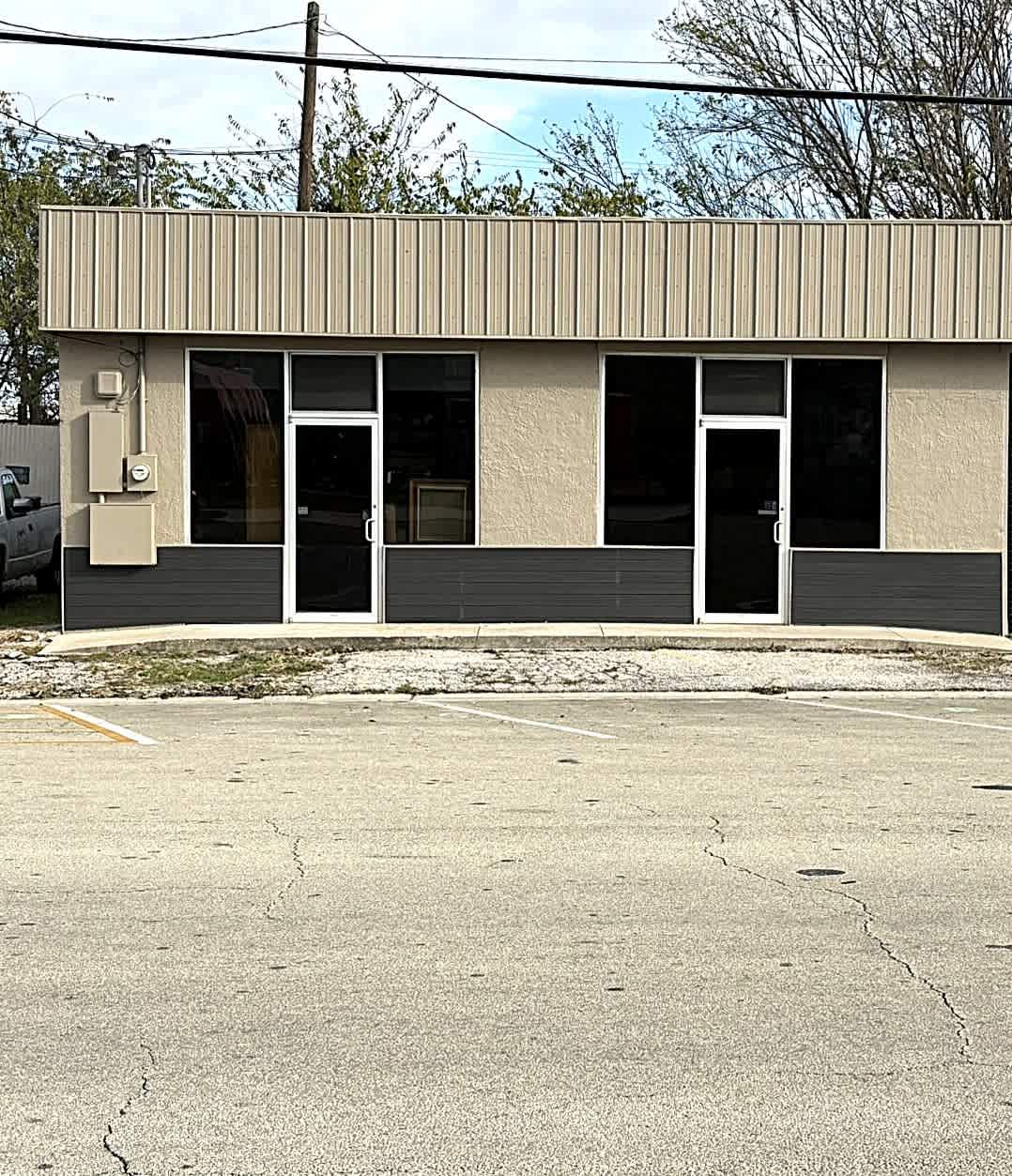 112 W Avenue E – photo 1