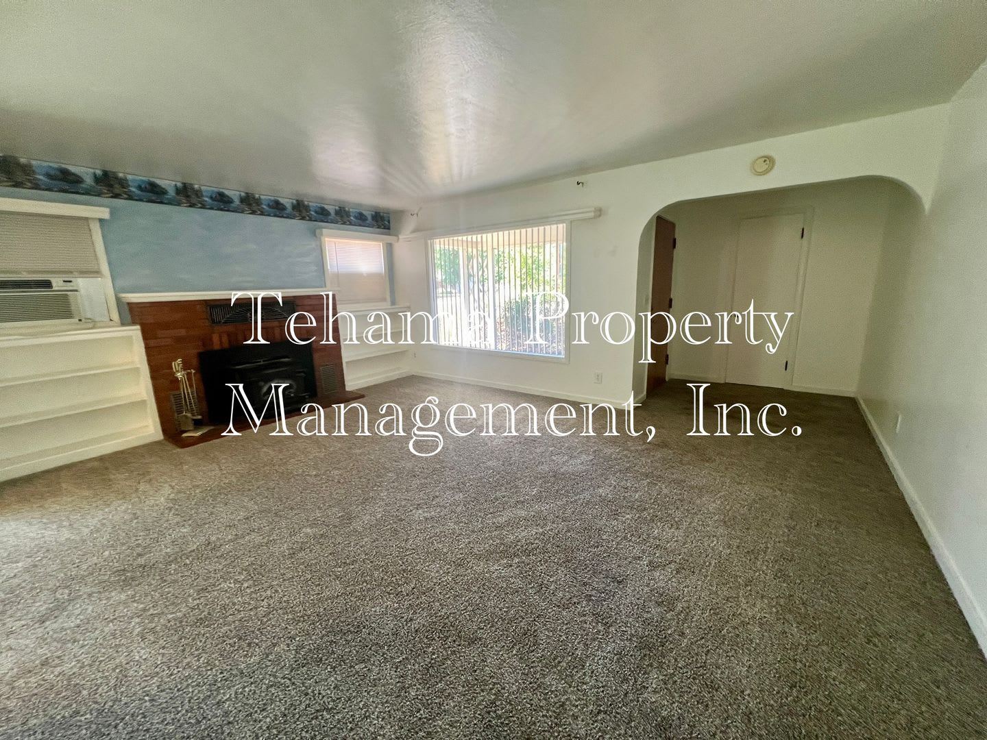 Adorable 2 bedroom 1 bathroom home in the Antelope School District – photo 2