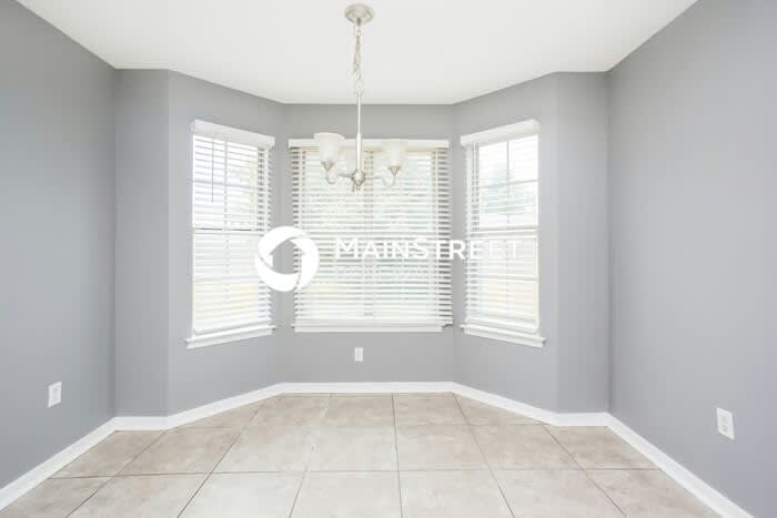 7084 Windsor Drive – photo 4
