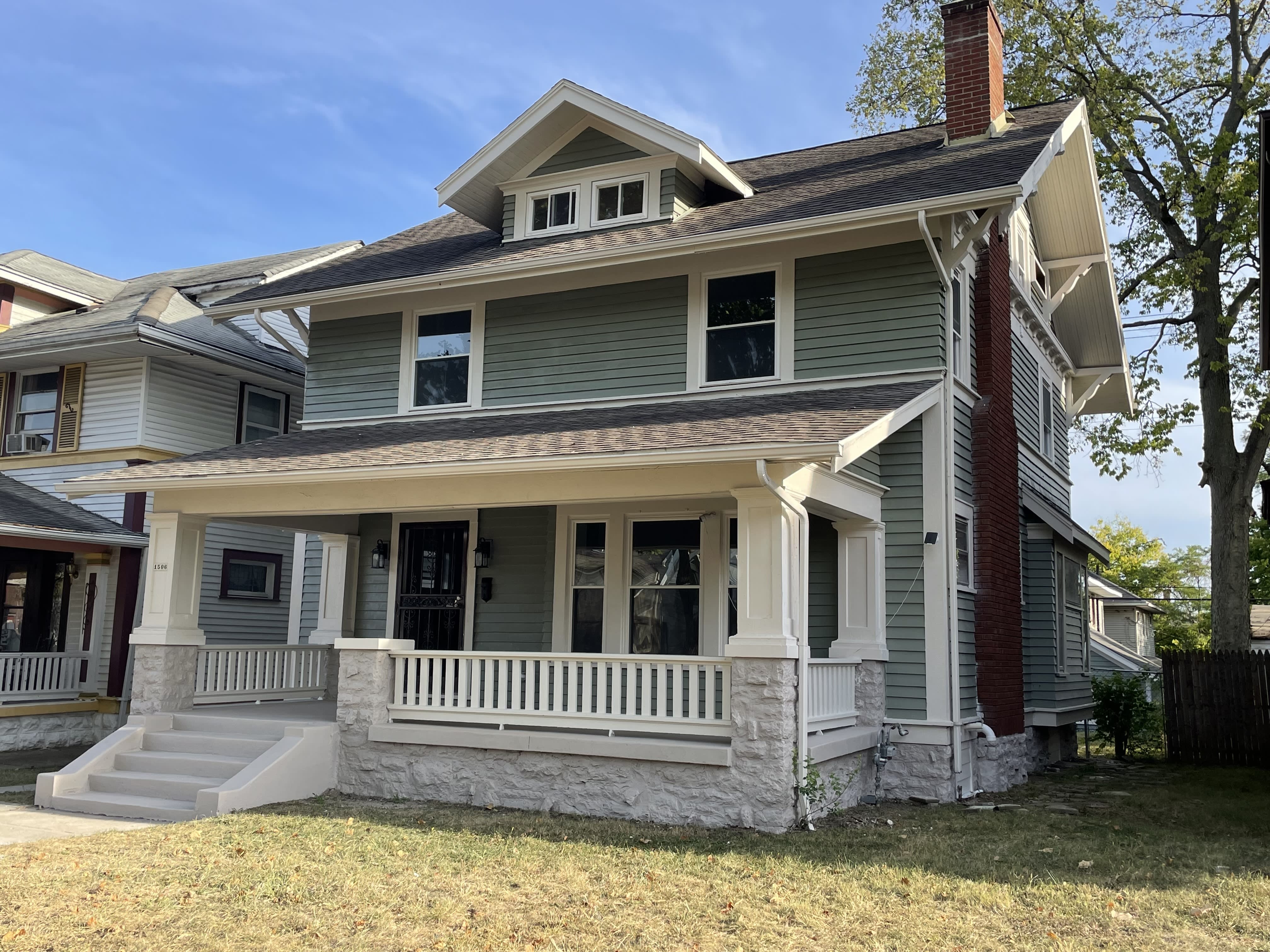 1506 W Grand Ave – photo 3