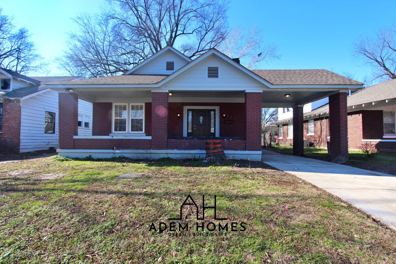 Beautiful Brick Home Minutes from Midtown, Crosstown, Rhodes College!! – photo 1