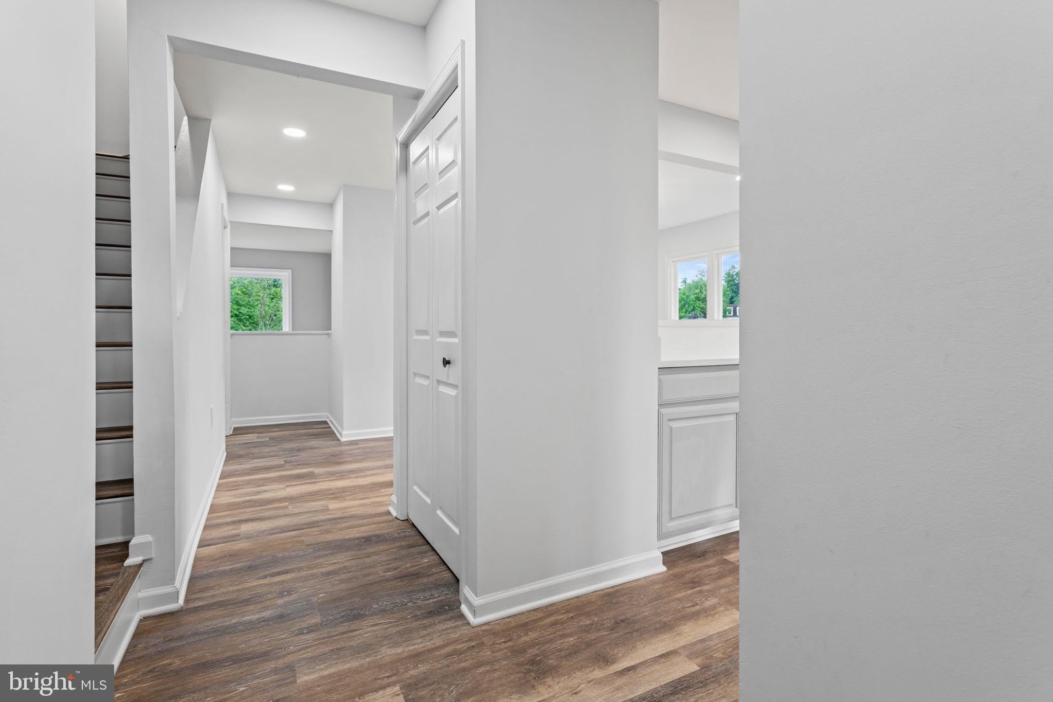 6608 E BEACH Drive – photo 5