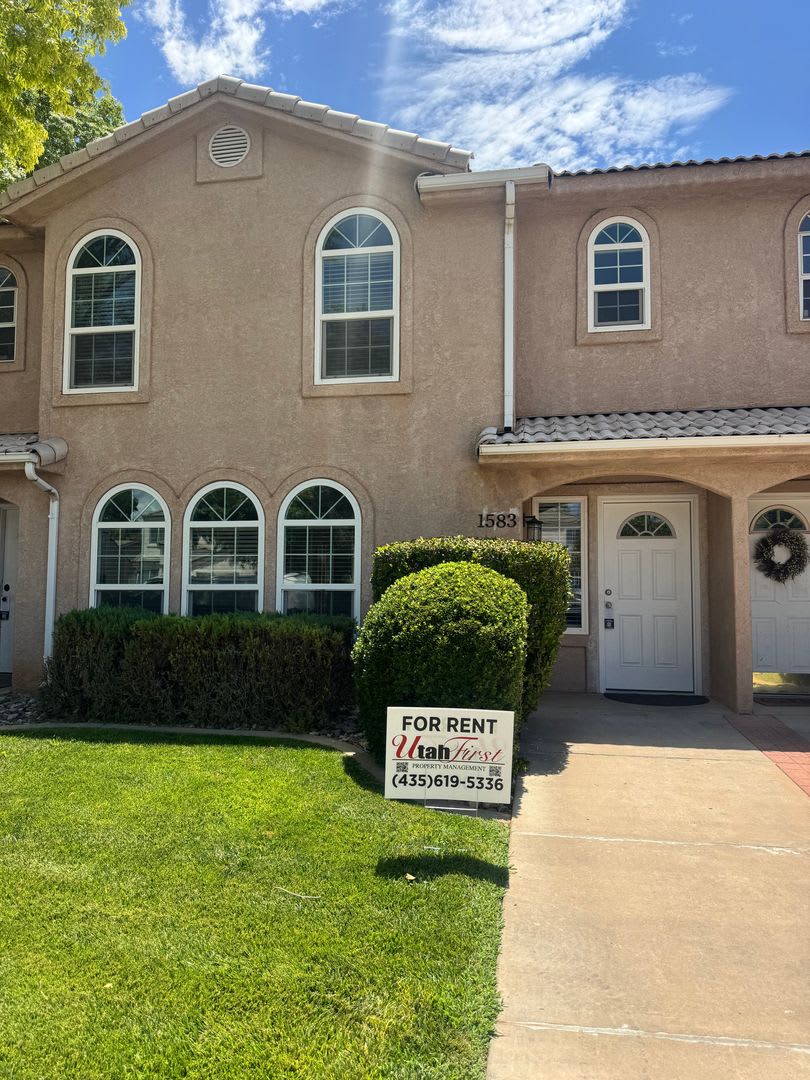 Parkside Townhouse – photo 2