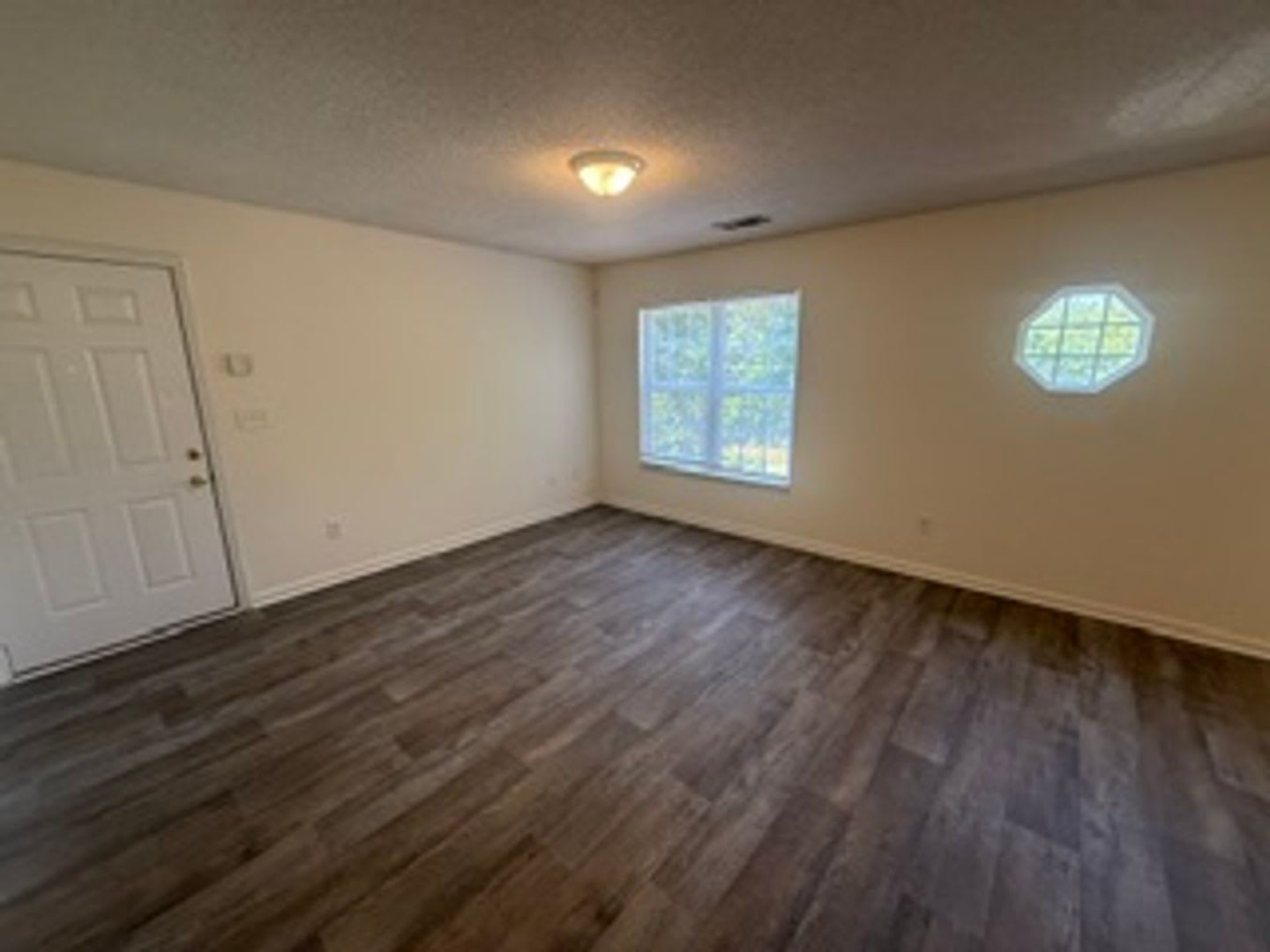 656 Cascade Ave, Apt B – photo 3
